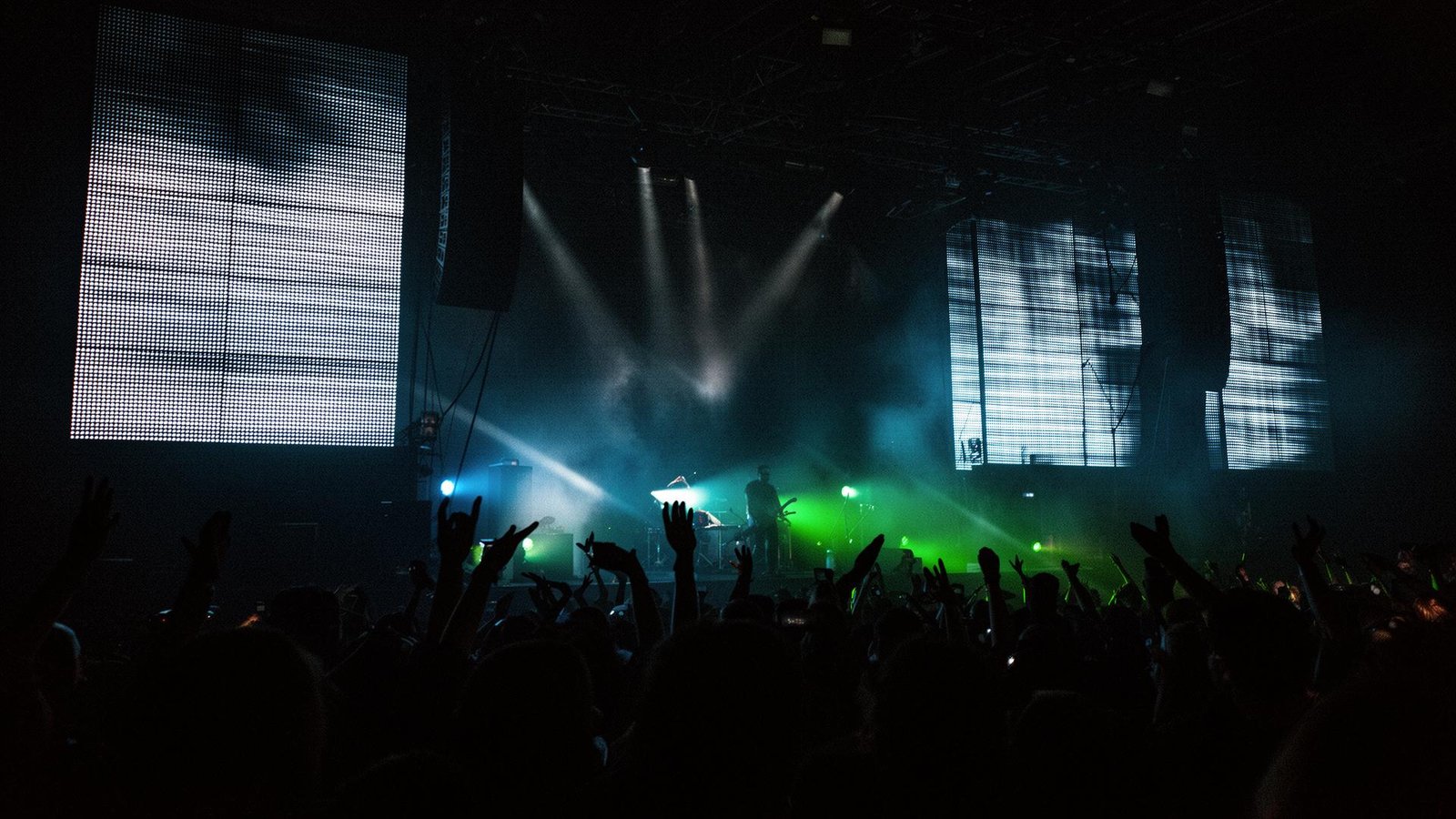 Concierto Blackcaps con pantallas LED
